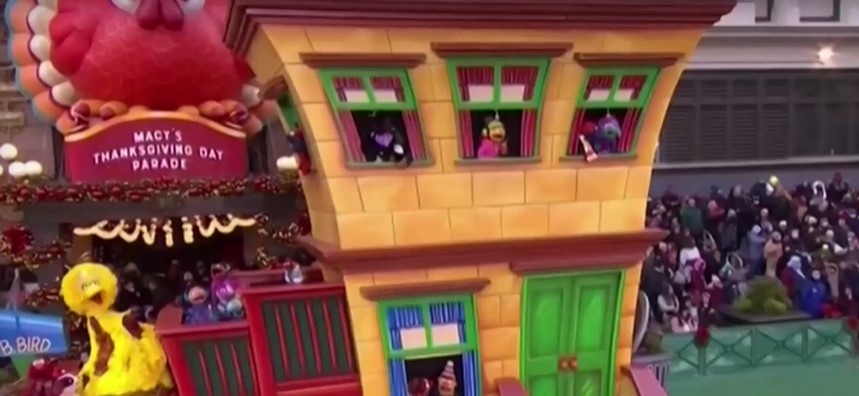 Хиляди хора излязоха по улиците на Манхатън в Ню Йорк